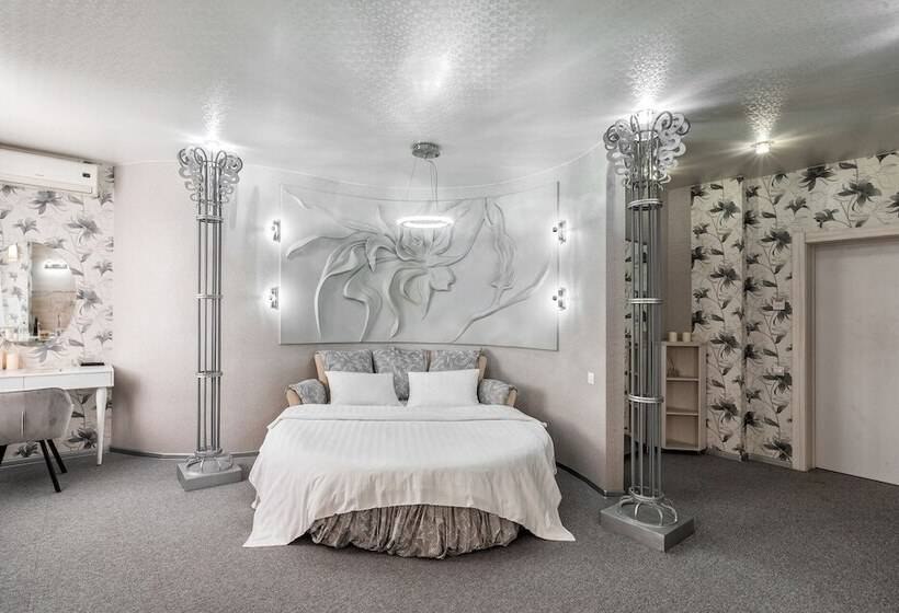 Kamarooms Business Hotel & Spa