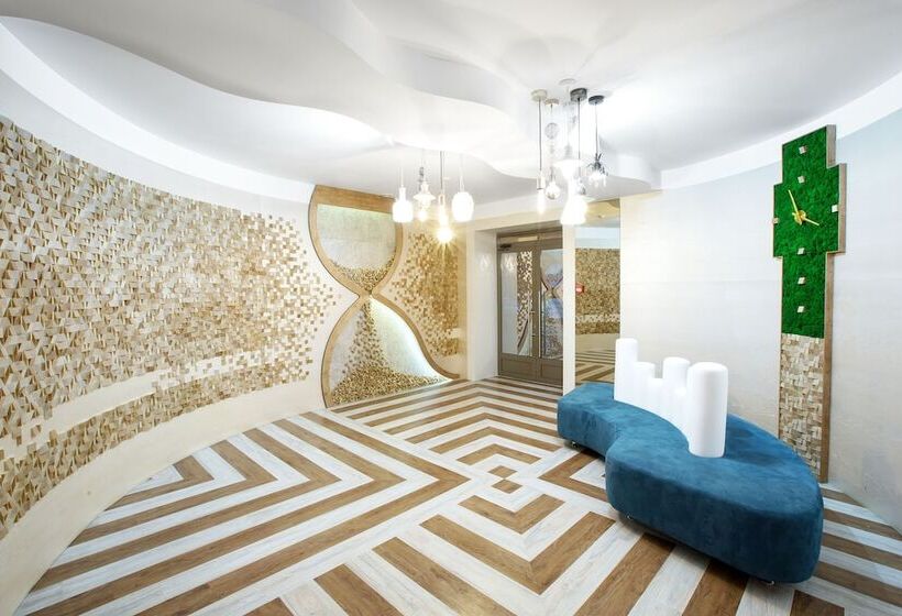 Kamarooms Business Hotel & Spa