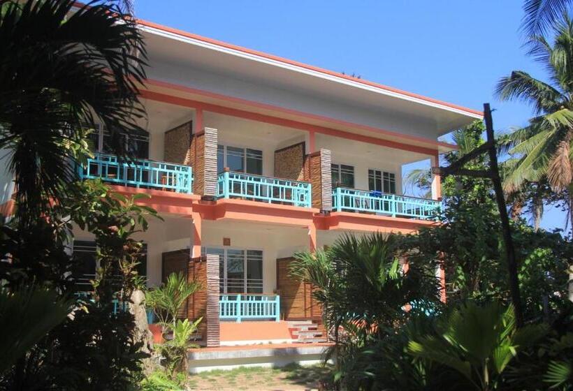 Mountain Reef Beach Resort