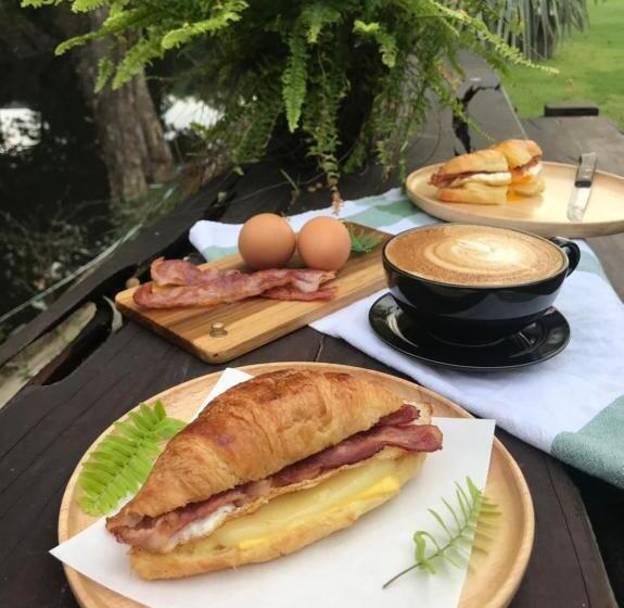 Курорт La Riva Boutique