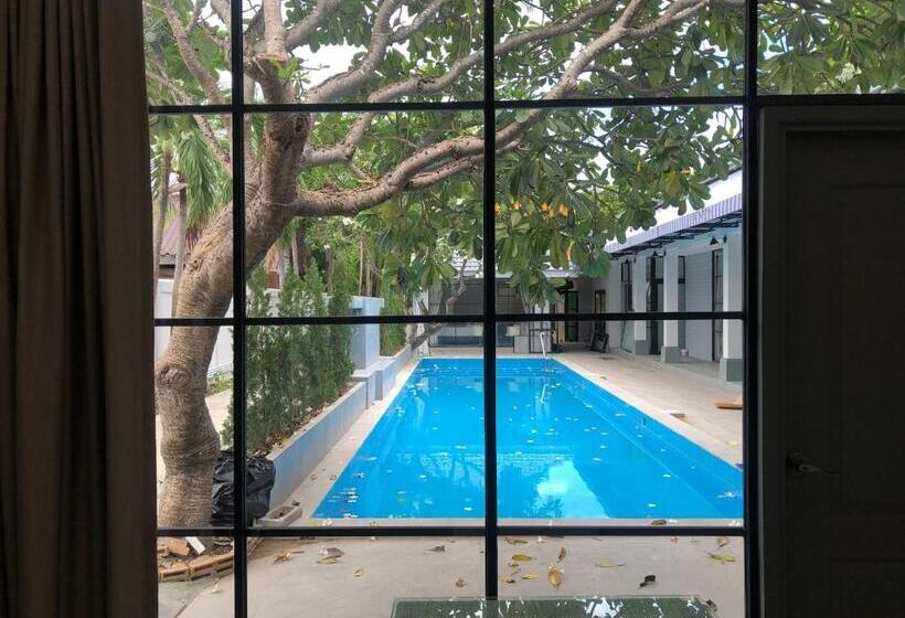 Курорт La Riva Boutique