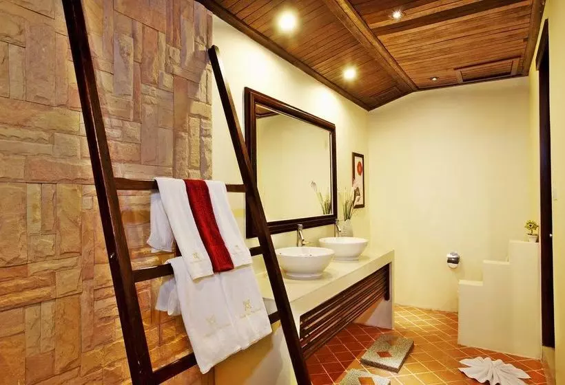 The Kara Pool Villa