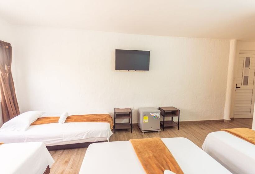 هتل Dellhar Americano By Del Toro