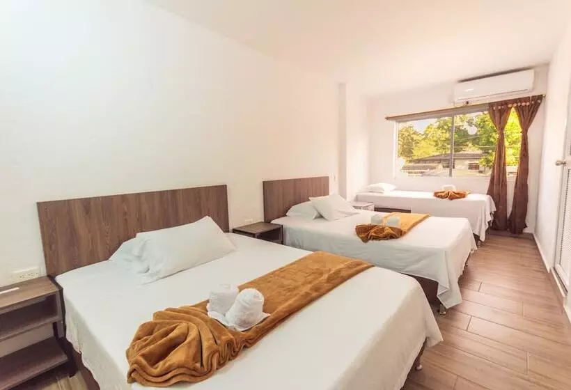 Hotelli Dellhar Americano By Del Toro