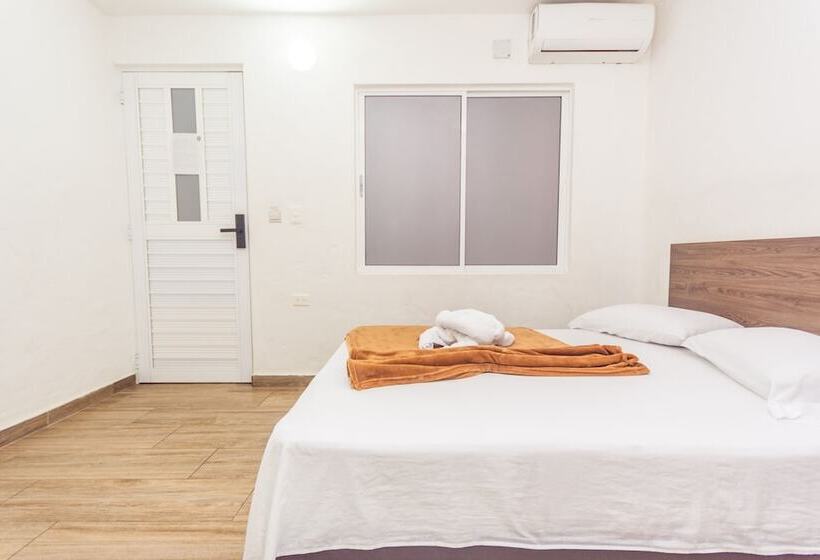 هتل Dellhar Americano By Del Toro