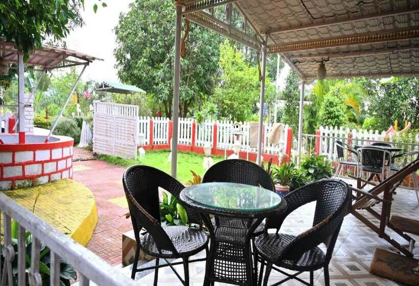 فندق Kk Tree Retreat