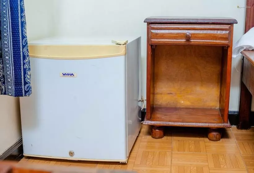 تختخواب و صبحانه Lotus Hotel Diego