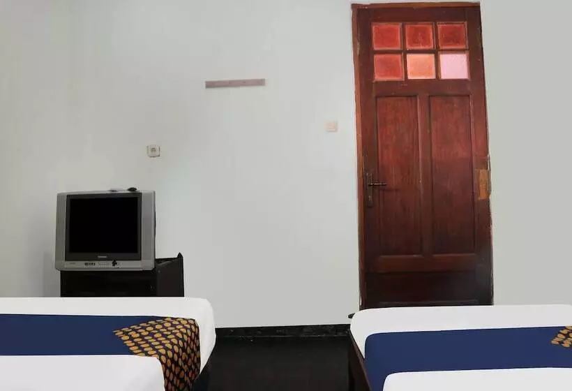 Hotel Spot On 92063 Balebat Endah Syariah
