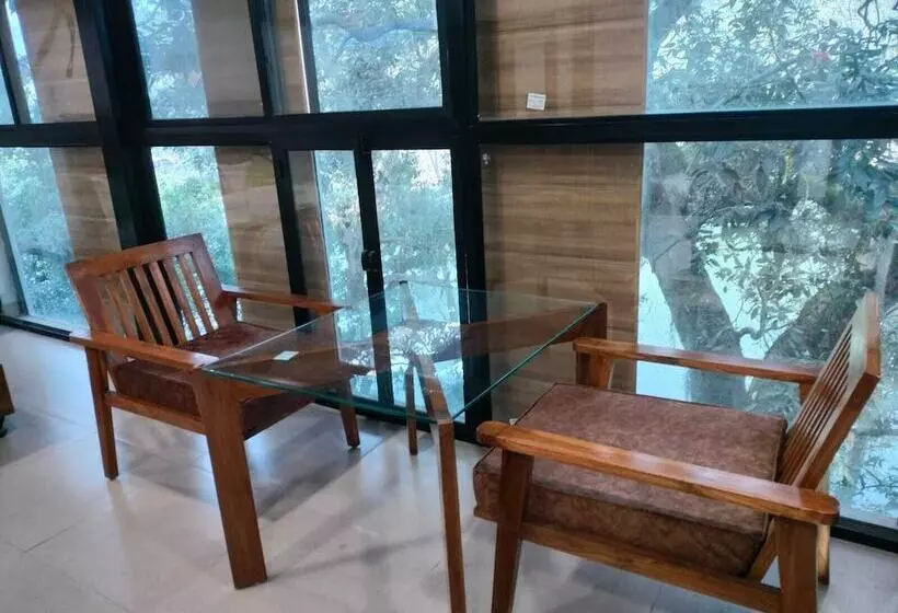 ホテル Mb Lake View Inn