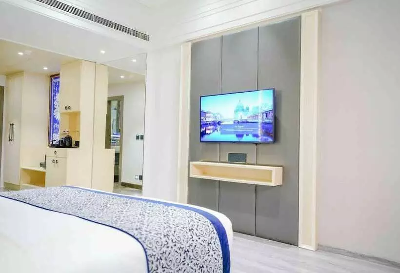 The Grand Nirvana Hotel And Resort