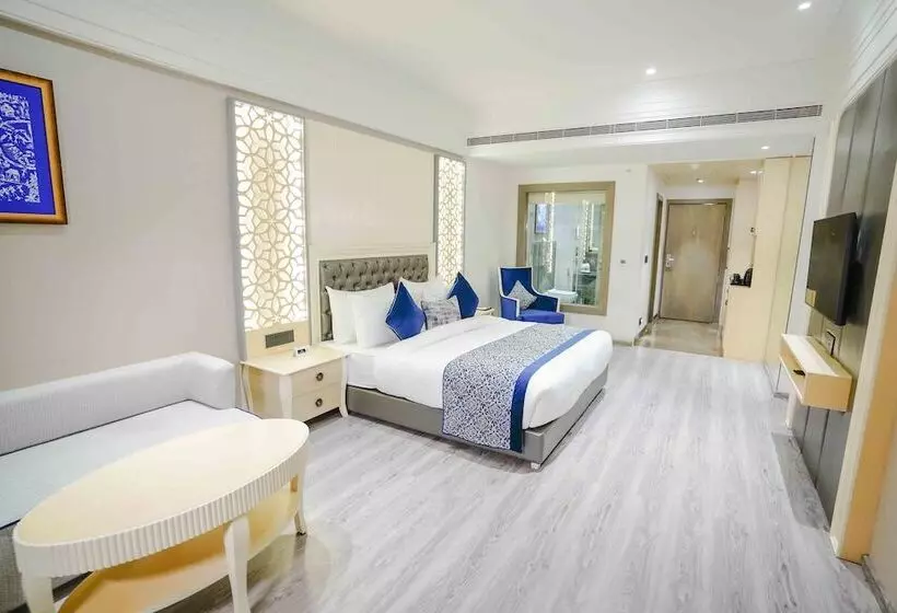 The Grand Nirvana Hotel And Resort