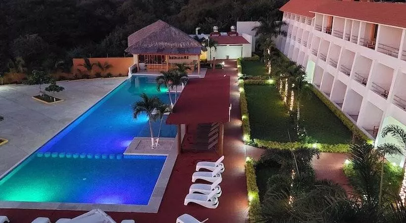 Hotelli Brisa Color Esmeralda