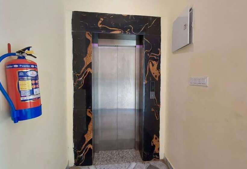 هتل Jagdish Palace Near Puri Sea Beach Best Choice Of Travellers