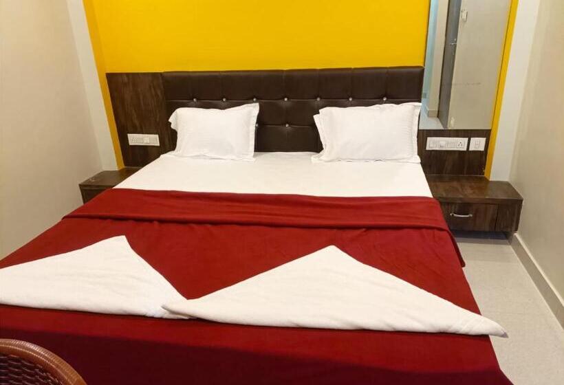 هتل Jagdish Palace Near Puri Sea Beach Best Choice Of Travellers