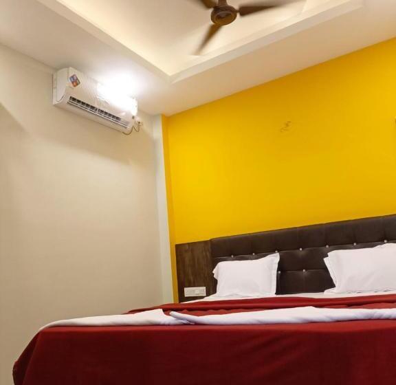 هتل Jagdish Palace Near Puri Sea Beach Best Choice Of Travellers