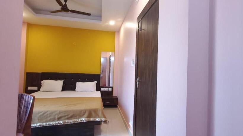 هتل Jagdish Palace Near Puri Sea Beach Best Choice Of Travellers