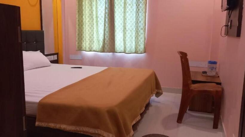 هتل Jagdish Palace Near Puri Sea Beach Best Choice Of Travellers