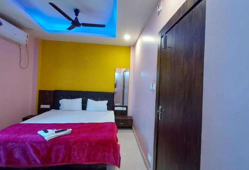 هتل Jagdish Palace Near Puri Sea Beach Best Choice Of Travellers