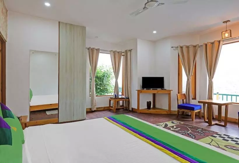 ホテル Treebo Vista Lago With Lake View