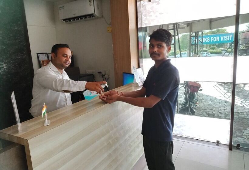 Hotel Airport Inn One