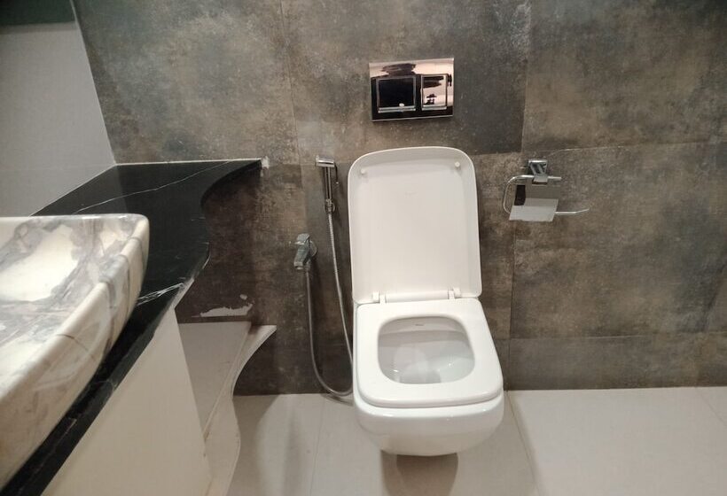 Hotel Airport Inn One