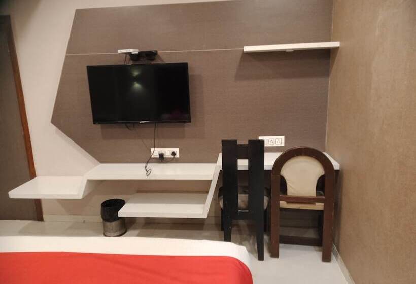 Hotel Airport Inn One