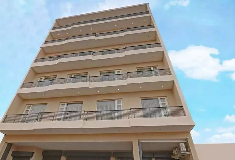 Hotelli Treebo Kamron Regency Sector 80