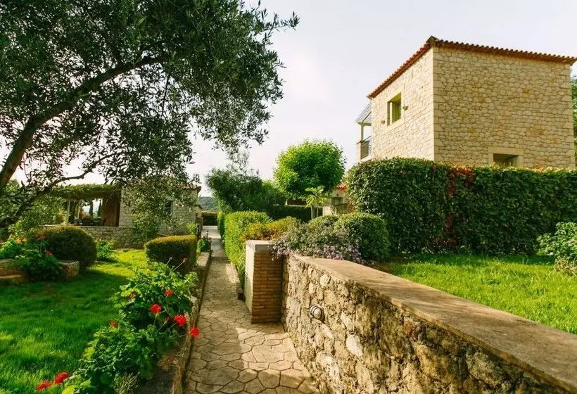Eleon Villas