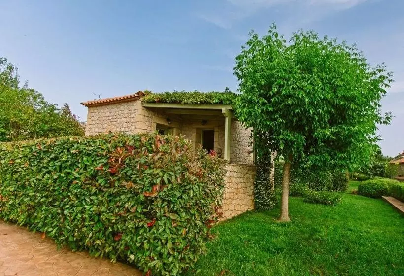 Eleon Villas