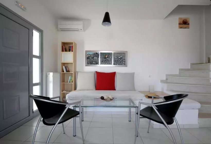 هتل Astarte Sea Villas