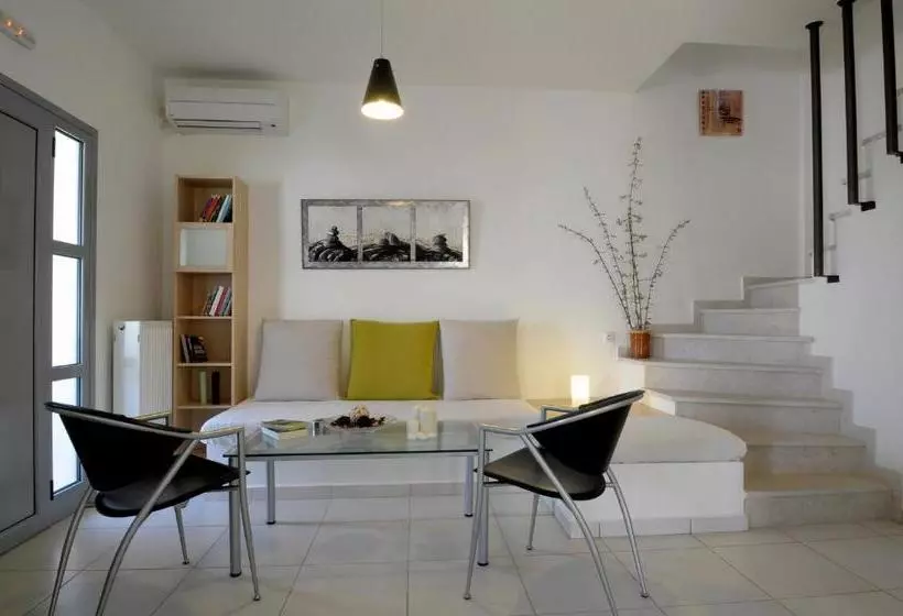 هتل Astarte Sea Villas