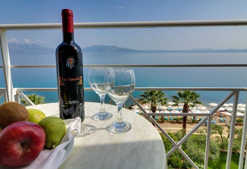 فندق Calamos Beach Family Club