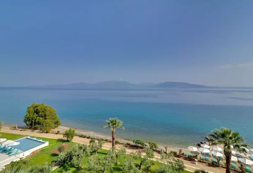 ホテル Calamos Beach Family Club