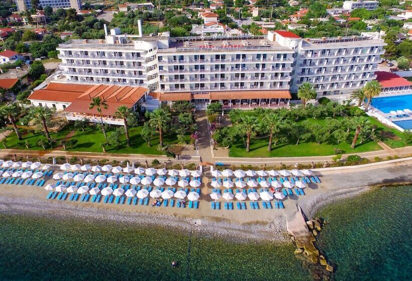 فندق Calamos Beach Family Club