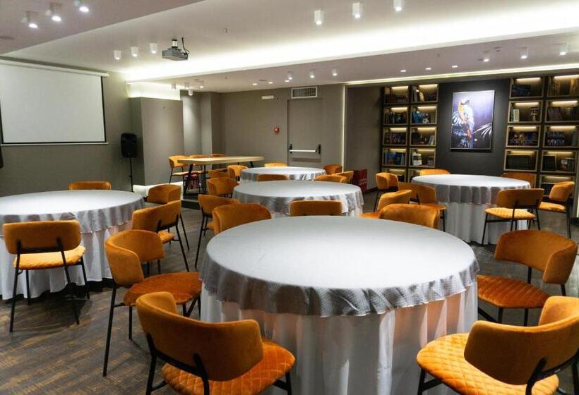 Отель City Loft