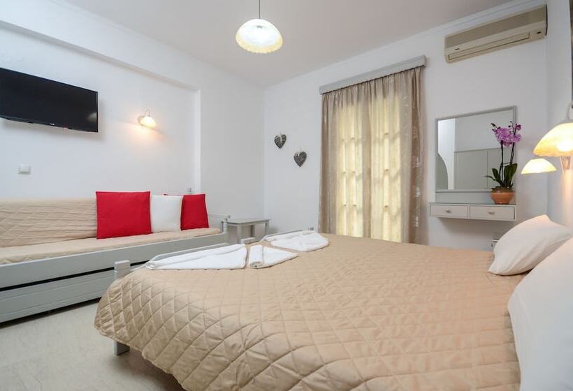 Hotel Golden Beach Studios