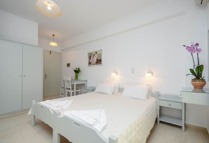 Hotel Golden Beach Studios