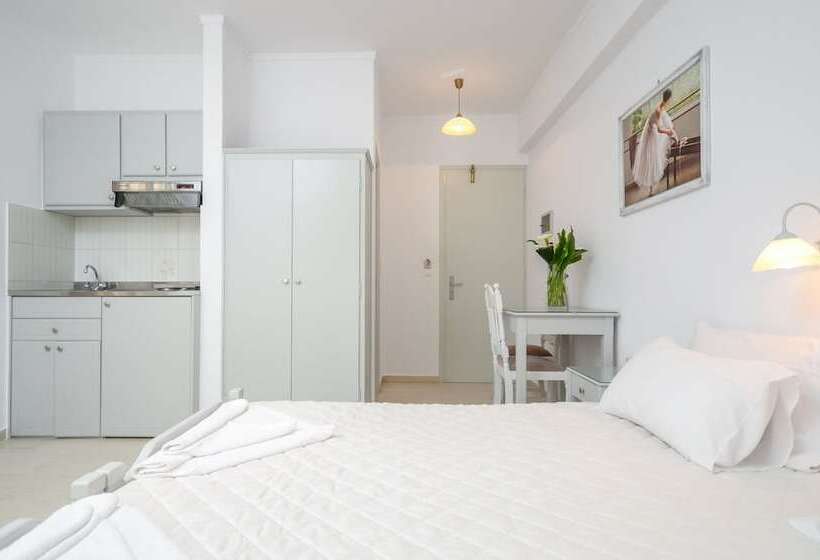 Hotel Golden Beach Studios