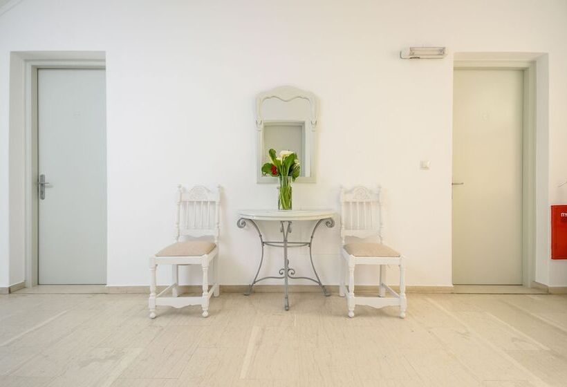 Hotel Golden Beach Studios