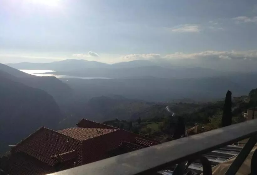 Hotelli Lefas