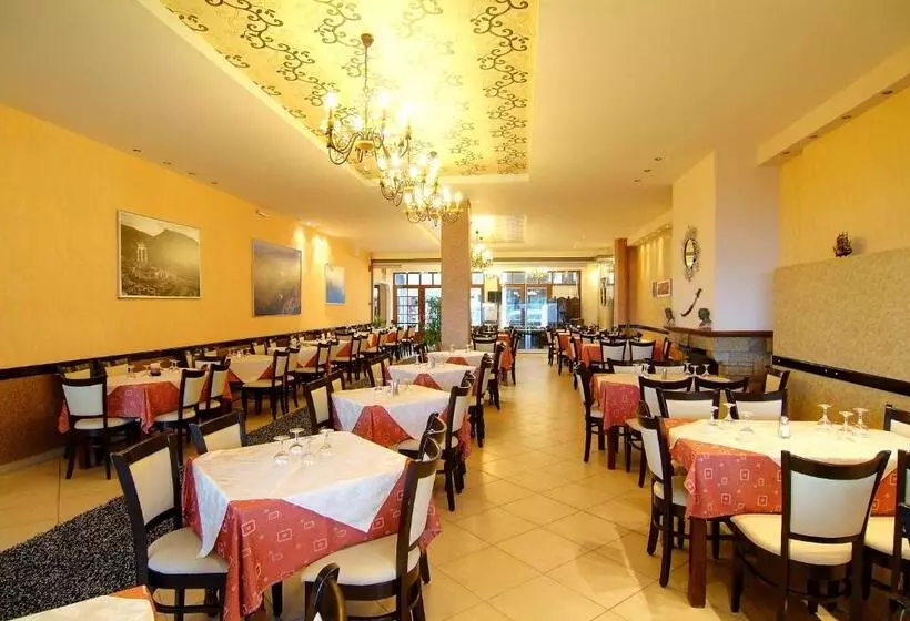 Hotelli Lefas
