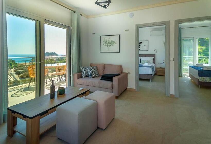 Отель Natura Luxury Suites Parga