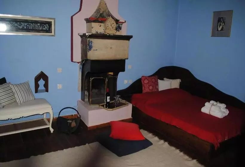 هتل Orestis House