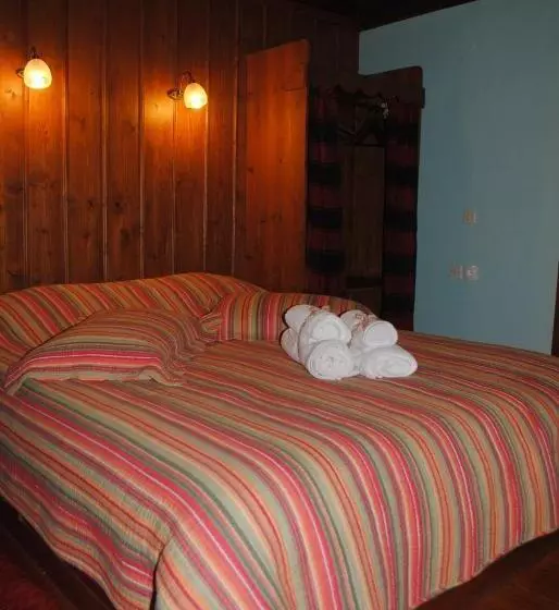 هتل Orestis House