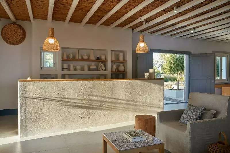 Milos Breeze Boutique