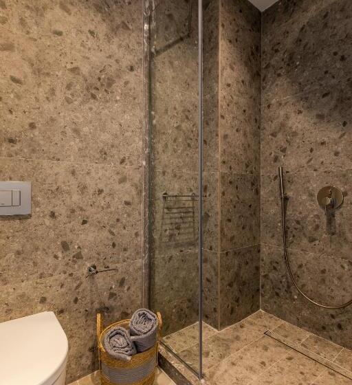 Vineyard Exclusive Suites