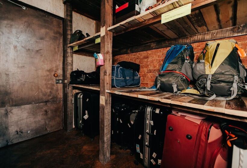 Your Space Capcule Hostel