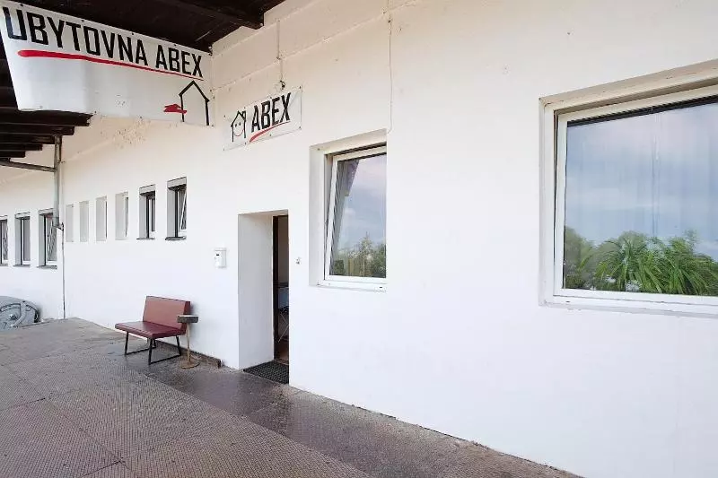 هتل Abex Hostel