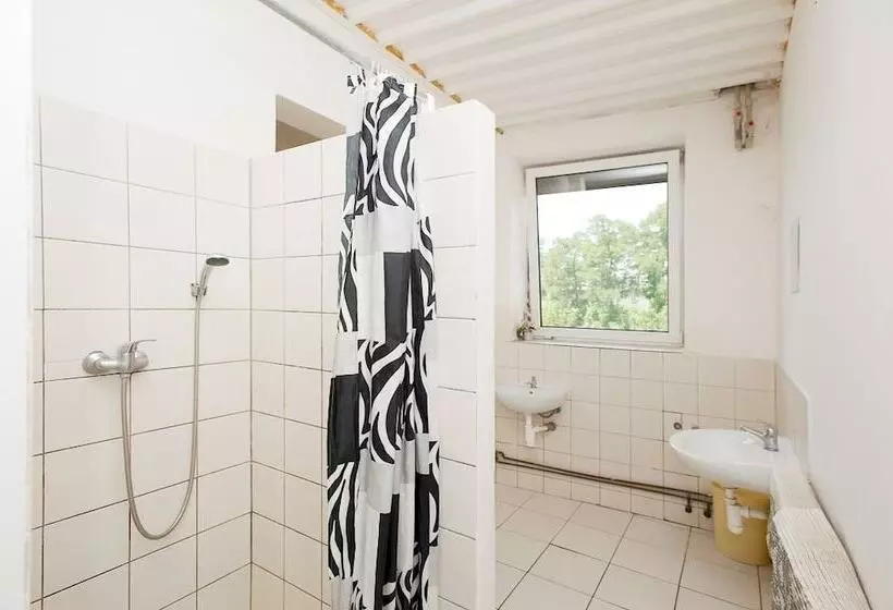 هتل Abex Hostel