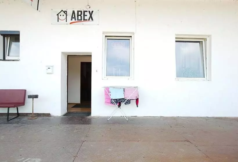 هتل Abex Hostel